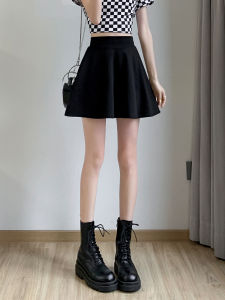 Black A-Line Mini Skirt Womens Summer 2025 New Style Pleated Skirt Spring Autumn Small Size Puffy Umbrella Skirt