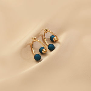 Elegant Lake Blue Pearl Interlocking Drop Earrings Womens Fashion Jewelry Stylish Minimalist High-End Feeling Ear Jewelry