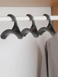 กระเป๋า ที่แขวน พลาสติก รูปโค้งอเนกประสงค์ ทนทาน เข็มขัด ผ้าพันคอ สำหรับจัดระเบียบตู้ผ้า