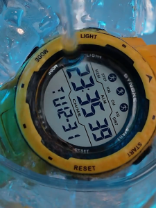 【ใหม่ล่าสุด】นาฬิกากีฬาเท่ๆ สำหรับนักเรียน | ดีไซน์สปอร์ตโดดเด่น + เรืองแสงสว่าง | แข็งแรง ทนทาน ใส่เล่นกีฬา / เที่ยวทะเล🔥 | ของขวัญสุดเด็ดสำหรับผู้ชาย ⚡ลดราคาพิเศษวันนี้