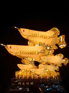 Sukamuka Dekorasi Meja Emas Gold Aesthetic PAJANGAN Ikan Arwana Patung Ikan Arwana Hoki Dekorasi Rumah Interior Rumah bsu