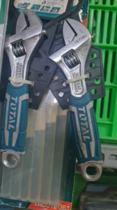 Mỏ lết Total 150mm tay cầm bọc cao su mỏ lếch cờ lê đa năng tháo mở bulong sữa chữa máy móc