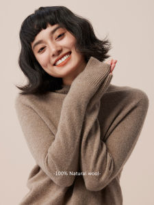 YINGMEI | White-Enhancing Retro Crew-Neck Sweater for Women