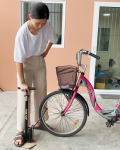 OML SNEEK ปั๊มสูบลมจักรยาน หม้อพักลมแท้ สูบนิ่มมือ ไม่เมื่อย ผู้หญิงสูบได้สบาย รับประกันสินค้า ที่สูบลม ยินดีคืนเงิน