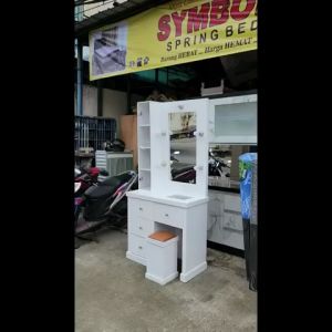 Meja Rias Lampu Termurah