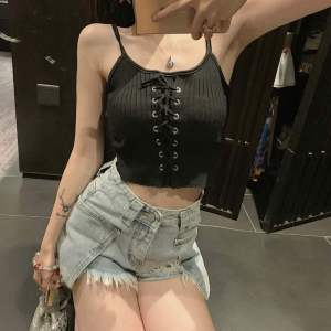 เสื้อชั้นในสายเดี่ยวเข้ารูปไม่มีแขนผ้าลูกไม้ ทรงเข้ารูป แขนกุด ผ้าผสมโพลีเอสเตอร์ ฤดูใบไม้ผลิ 2024