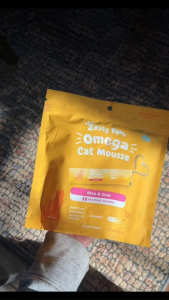 Zesty Paws Omega Cat Mousse Skin & Coat Health - Tuna Flavor (18 Stick Packs)(EXP:05 2027)