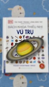 ri Thức Trong Lòng Bàn Tay - Bách Khoa Thiếu Nhi: Vũ Trụ