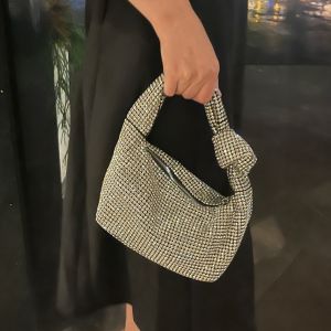 Full Diamond Bag Female 2023 New Arrival Niche Style Fancy Fashion Diamond Bucket Bag Rhinestone Chain Bag Small Handbag