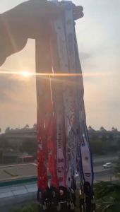Tali Lanyard Gantungan Hp / Kunci / ID Card Multifungsi Karakter Kartun Lucu