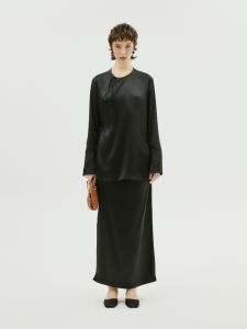 Embroidered Side Slit Acetate Blouse Skirt Set