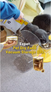 EZPET【EZ Pet Dry Food Transparent Storage Box 】Food Container Dry Food Storage Food Dispensers Kitchen Bekas Makanan Kering Haiwan Kedap Udara Simpanan Makanan Kucing Anjing 密封储粮罐