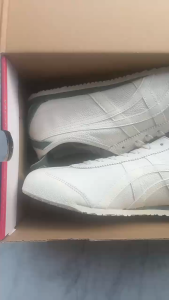 2025 original tiger shoes Mexico 66 fashionable and comfortable casual shoes low top leather shoes mens shoes womens shoes sports shoes jogging shoes milk white/tail green