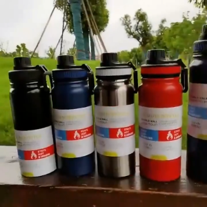 800 ML Stainless Steel Sports Cup Ideal for Hot and Cold Drinks Suitable for Fitness Outdoor Travel and Car Use