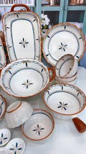 Bộ bát đĩa sứ Hoa Sao-chén bát Decor-bộ bát ăn cơm dễ thương phủ men bóng viền nâu thổ cẩmchén dĩa sứ VuaDecor