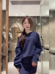 Korean Style Lazy Winter Outfit Sweatshirt Short Skirt Two-Piece Set Commute Elegant Personality Slant Shoulder Design