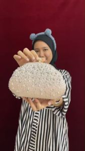 Waiwai Clutch Tas Pesta Unik Bentu Awan Cloud Cantik Diamond Payet 17240 Clutch
