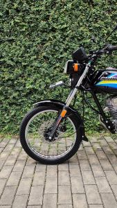 Selamat Datang di Toko Mahkota Stiker: Striping Sticker Lis Les Polet Honda GL Max 2003