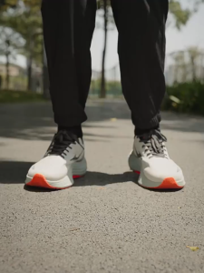 ERKE Running Shoes [Lanyue] Shock Absorption and Rebound Running Shoes for Men Pressure Reduction Commuting and Sports.