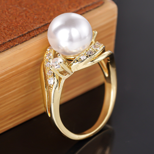 Huitan Luxury Imitation Pearl Rings With Bright Cubic Zirconia For Lady Wedding Party Engagement Trendy Accessories Gift Jewelry