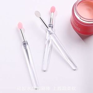 รูปหน้าแปรงทาปาก Silicone Lip Brush แปรงทาลิป แปรงตักลิปซิลิโคน แปรงทาลิปฟูง แปรงตักลิป แปรงลิปกลอส แปรงทาลิปมีปลอกปิด ฝาครอบเข็มขัด กันฝูธรรม ณ ราคาปลอดภัย 250 บาท