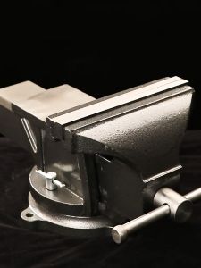 JLD Catok Clamp 3-8Inch 360° Multi-Purpose Bench Vise Alat Jepit Serbaguna Homeowners Vise