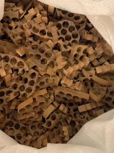 India Mysol Sandal Wood Block Broken Material Leftover Material Car Beads Foot Material Raw Wood Chips Face Powder Incense