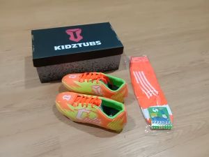 KIDZTUBS Sepatu Bola Sepatu Sepak Bola Anak Laki Laki Perempuan Cowok Cewek Tanggung Kecil Umur Usia PAUD TK SD SMP 1 2 3 4 5 6 7 8 9 0 Tahun SEPATU SEPAK BOLA ANAK GRATIS KAOS KAKI-BALITASHOP0812211732
