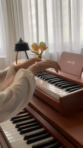 Đàn Piano Trẻ Em Bàn Phím Đàn Piano Bằng Gỗ Chạy Bằng Pin Đồ Chơi Kỹ Thuật Số Piano Đồ Chơi Âm Nhạc
