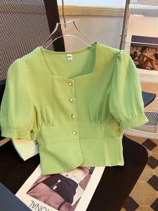 เสื้อเชิ้ตแขนสั้นคอเหลี่ยมทรงเข้ารูปสีพื้นสำหรับผู้หญิง แฟชั่นฤดูร้อน ทรงสลิมฟิต เอวเข้ารูป แขนสั้น ทรงปกติ คอเหลี่ยม