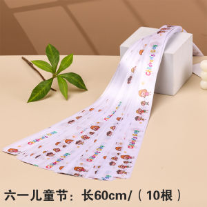 ถุงของขวัญระดับไฮเอนด์ปรับแต่งได้ โปร่งแสง ถุงพีวีซีมือถือฝ้าสําหรับร้านขายเสื้อผ้าบรรจุภัณฑ์ซองจดหมายสีแดงออนไลน์ยอดนิยม