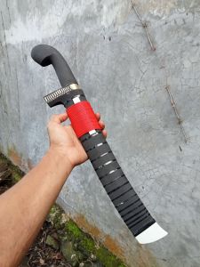 golok khas banten tebang pohon kuat terjamin