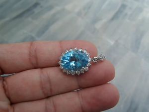 PY Beauty+++ ร้านนี้ขายแต่ของแท้ 925 Sterling silver ฝังพลอยอโทแพซ และเพชร CZ (Natural Topaz And CZ) น้ำหนัก 10.20 กะรัต พร้อมน้ำหนัก 120 กรัม คัดพลอยสวย