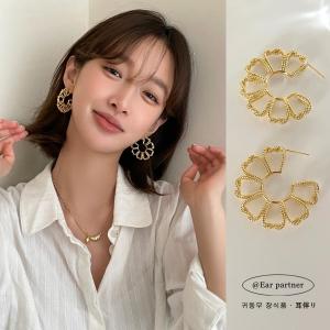 Womens Hollow out Silver Needle Earrings Floral Design Fashionable Unique Style 2025 New Trendy 925 Sterling Silver Jewelry