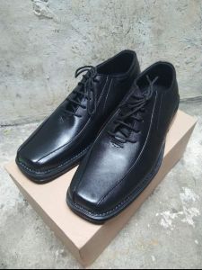 SEPATU PANTOFEL LAKI LAKI MODEL TALI