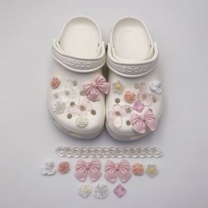 Shoes Charms Shoes DIY Buckle Transparent Butterfly Pink Bow Knot Detachable Shoe Chain Shoe Flower for Hole Rubber Clogs