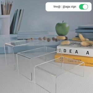 ชั้นวางอะคริลิคตัว U แบบ 3 ชิ้น สำหรับวางสินค้า แบบกระเป๋า และวางโมเดล ชุด 1