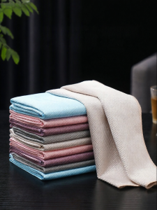 BEAR FAMILY | Non-scratch No Streak Microfiber Fish Scale Cloth