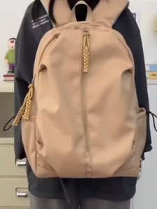 Beg Galas Nylon Ringan dengan Ruang Berbilang Lightweight Casual Backpack with Decorative Zippers & Easy-Carry Handle Travel & Daily Use