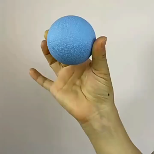 Bola pijat / Bola Terapi untuk memijat seluruh tubuh seperti telapak tangan kaki lengan leher dan punggung