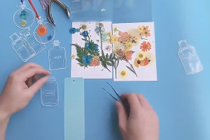 20pcs Set Stiker Bunga Kering DIY Premium Dekorasi Scrapbook Mason Jar & Bookmark Tahan Air Tidak Mudah Pudar Desain Aesthetic Unik