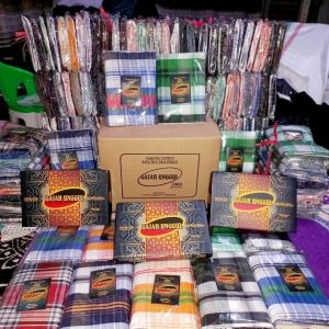 Sarung pria dewasa motif dobby