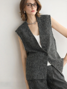 COCO BELLA | Luxury Color Block Trimmed Edge Vest for Women