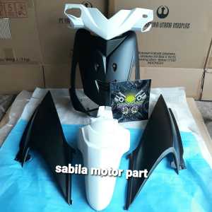 cover body alus honda beat karbu tahun 2010 2012 warna hitam doff putih doff