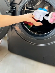 High-Efficiency Laundry Hair Catcher - White Mesh Hair Remover for Washing Machines