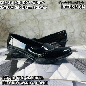 Sepatu hitam wanita kerja kantor guru formal empuk ringan