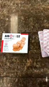 Hộp 100 miếng dán y tế urgo AID FIRST dán vết thương băng gâu cá nhân