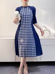 L-944F# One Size (45-75kg) Spring/Summer WomenS Mid-Length Waist Trimming Printing Mid-Sleeve Comfortable Pleated Dress