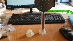 Giá Đỡ Trưng Bày Vòi Nước Nhà Tắm tặng kèm ốc vít