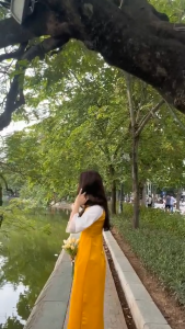 Áo dài cách tân nữ trơn thiêt kế 2 tà tay phối voan tơ may sẵn màu Vàng mặc tết lễ cưới trẻ trung duyên dáng